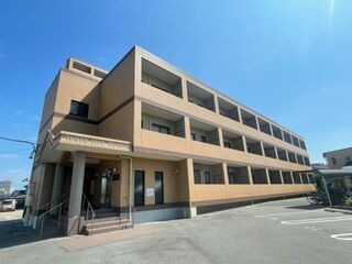 写真:タワーサイドマンションの外観