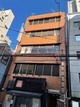 日宝エコービルの外観
