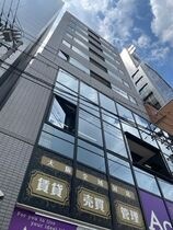オオツジ堂山ビルの外観