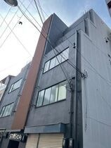 STARSビルの外観