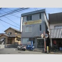 奈良市四条大路1丁目の外観